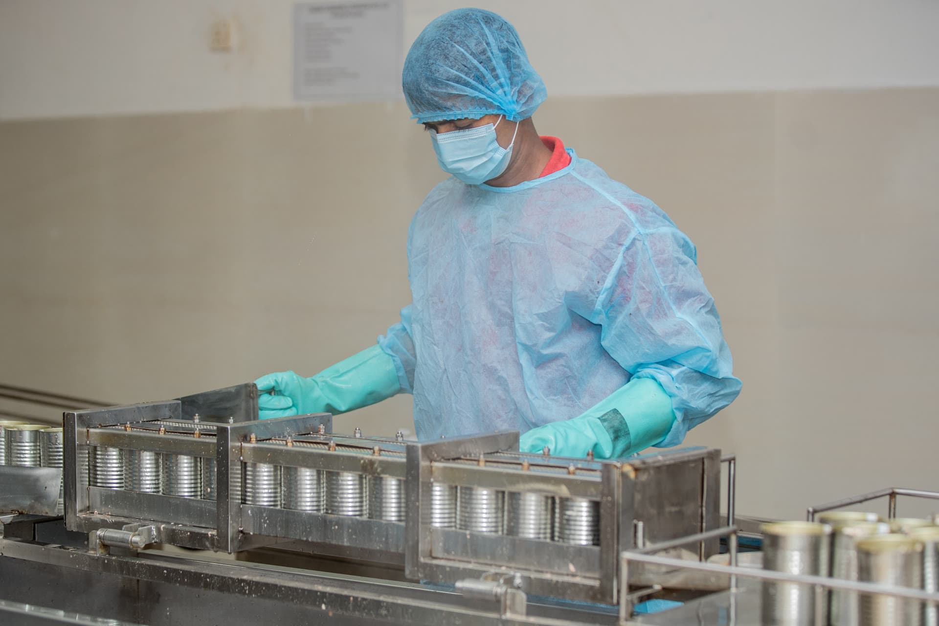SAKWA canned fish packaging